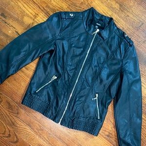 Juniors medium faux leather jacket